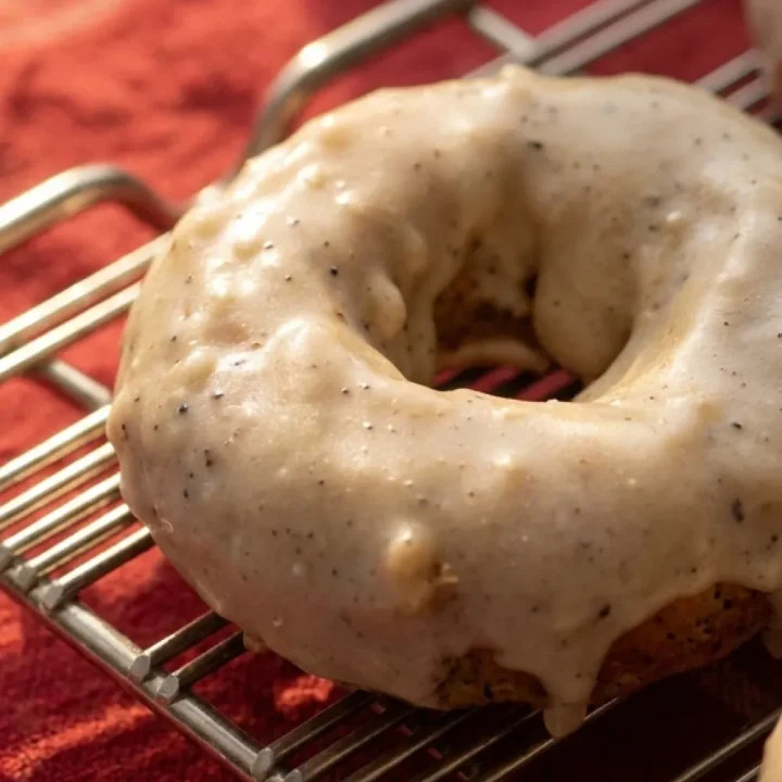 keto cinnamon donuts
